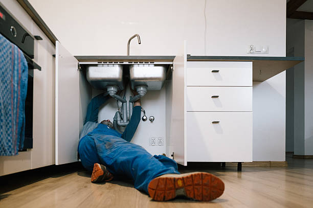 Professional Leak Detection technician working in Lebanon, OR